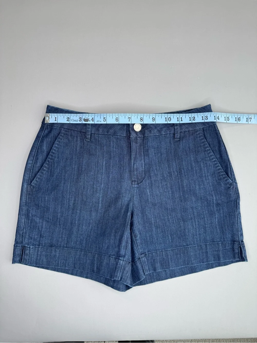 WHITE HOUSE BLACK MARKET Mid Rise Tailored Denim Shorts 0 Indigo Stretch